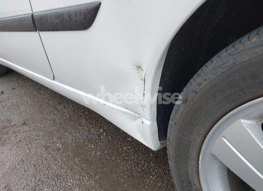 Photo 18 of 2004 Ford Focus ZX3 (VIN 3FAFP31Z94R120332)