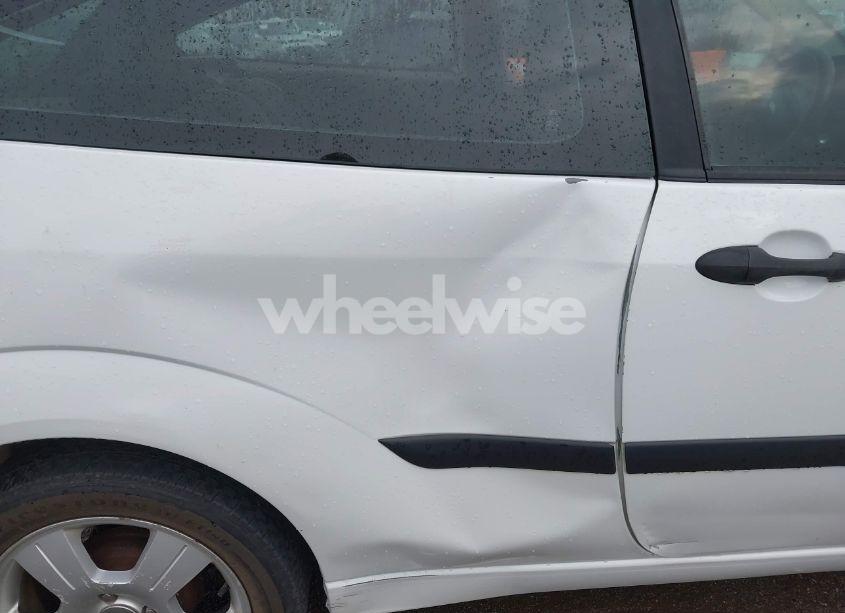 Photo 6 of 2004 Ford Focus ZX3 (VIN 3FAFP31Z94R120332)