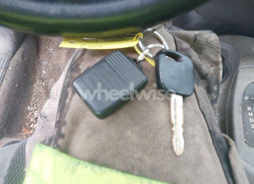 Photo 11 of 2002 Ford Focus ZX5 (VIN 3FAFP37302R232985)