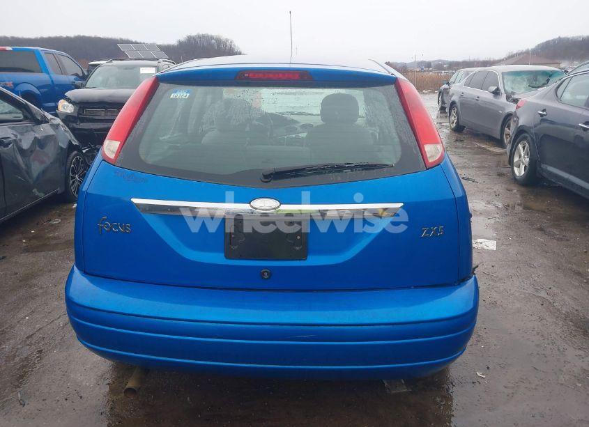 Photo 16 of 2002 Ford Focus ZX5 (VIN 3FAFP37302R232985)