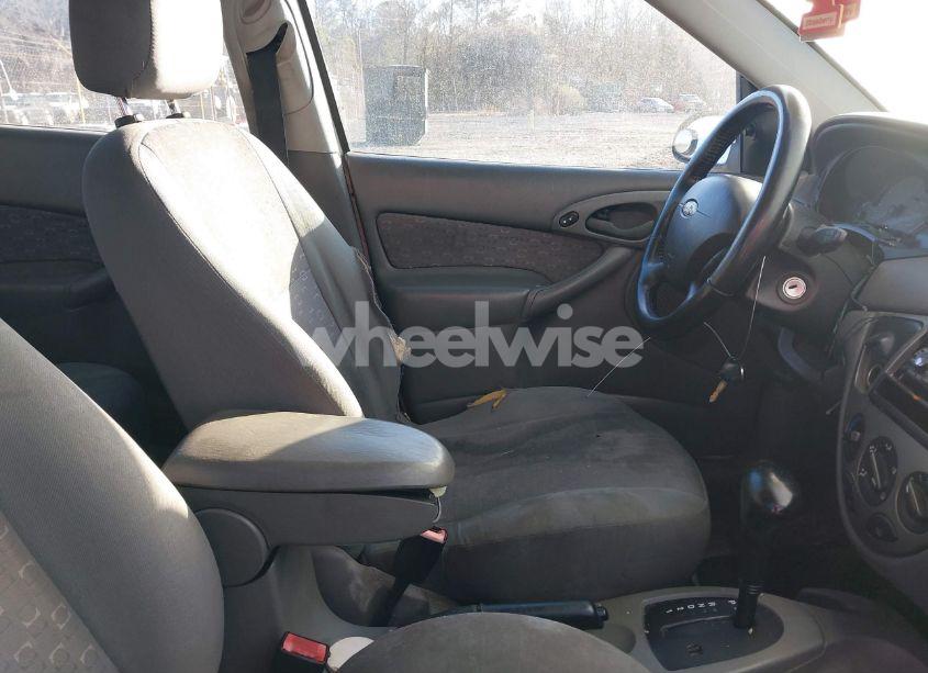 Photo 5 of 2003 Ford Focus ZX5/ZX5 BASE (VIN 3FAFP37323R152766)