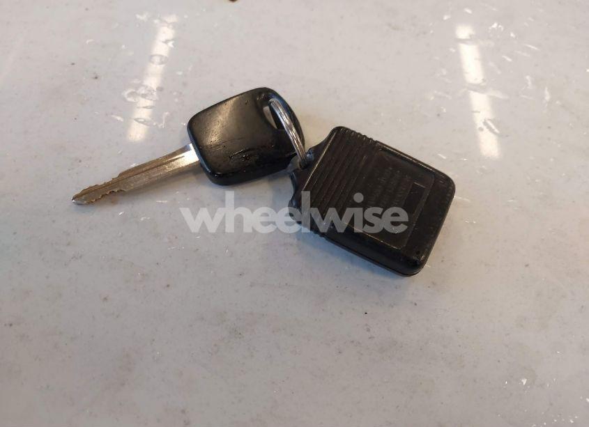 Photo 11 of 2002 Ford Focus ZX5 (VIN 3FAFP37332R231507)