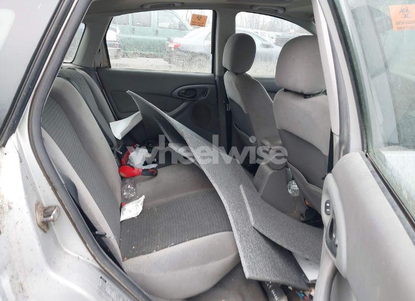 Photo 8 of 2002 Ford Focus ZX5 (VIN 3FAFP37342R116320)