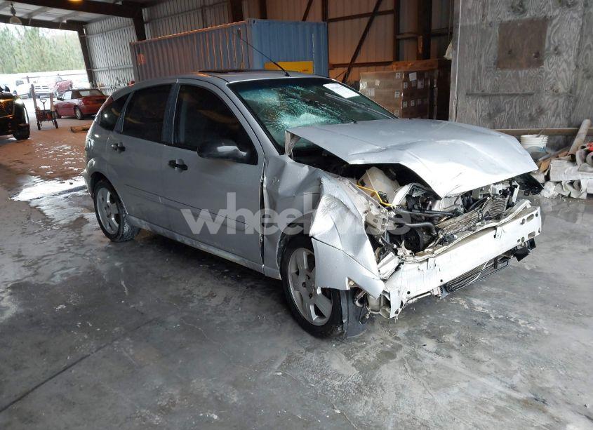 2003 Ford Focus ZX5 (VIN 3FAFP37343R194548) main photo
