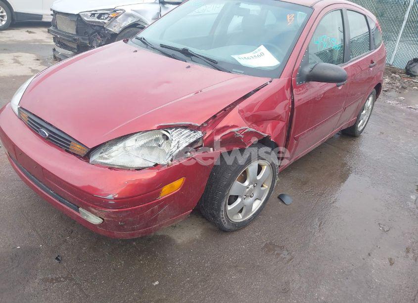 Photo 6 of 2002 Ford Focus ZX5 (VIN 3FAFP37362R199989)