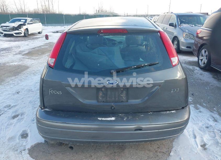 Photo 16 of 2003 Ford Focus ZX5 (VIN 3FAFP37373R141939)