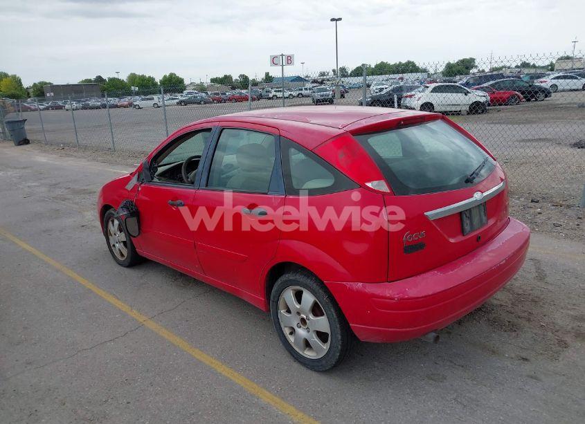 Photo 3 of 2002 Ford Focus ZX5 (VIN 3FAFP37382R213441)