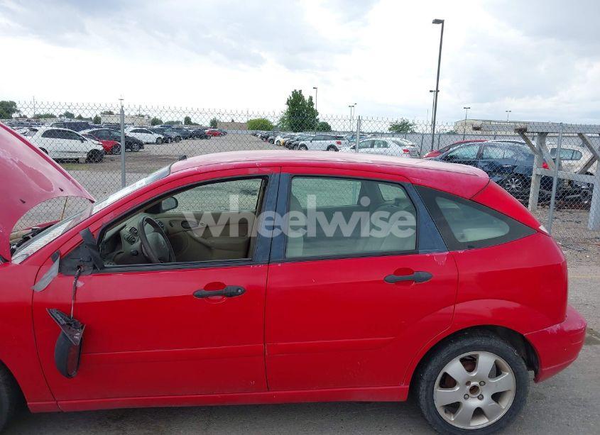 Photo 6 of 2002 Ford Focus ZX5 (VIN 3FAFP37382R213441)