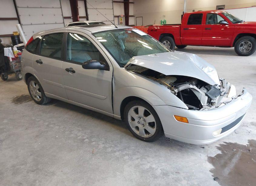 2002 Ford Focus ZX5 (VIN 3FAFP37392R229809) main photo