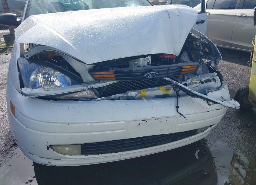 Photo 18 of 2003 Ford Focus ZX5 (VIN 3FAFP37393R114208)