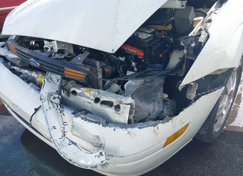 Photo 19 of 2003 Ford Focus ZX5 (VIN 3FAFP37393R114208)