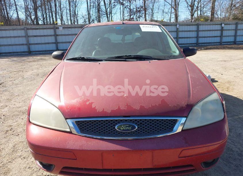 Photo 6 of 2005 Ford Focus ZX5 (VIN 3FAFP37N05R109368)