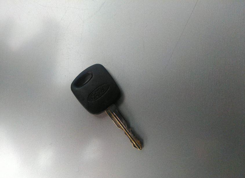 Photo 11 of 2005 Ford Focus ZX5 (VIN 3FAFP37N15R103109)