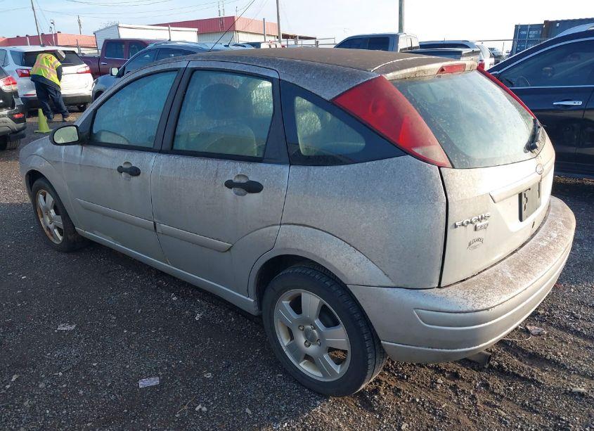 Photo 3 of 2005 Ford Focus ZX5 (VIN 3FAFP37N25R113258)