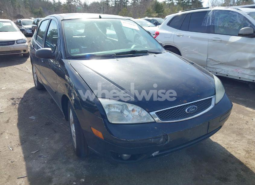 Photo 6 of 2005 Ford Focus ZX5 (VIN 3FAFP37N35R123622)