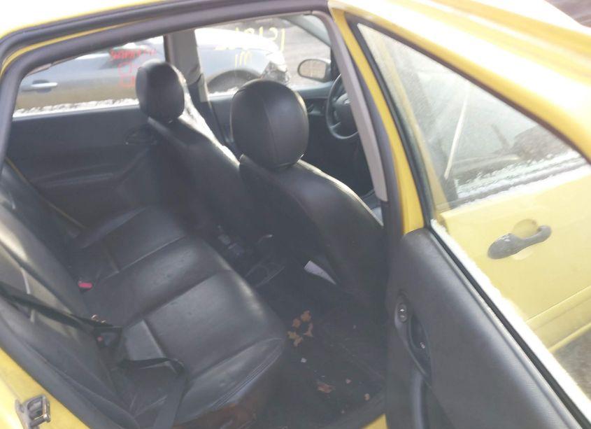 Photo 8 of 2005 Ford Focus ZX5 (VIN 3FAFP37N45R152319)