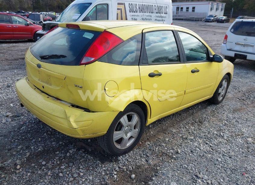 Photo 4 of 2005 Ford Focus ZX5 (VIN 3FAFP37N55R113173)