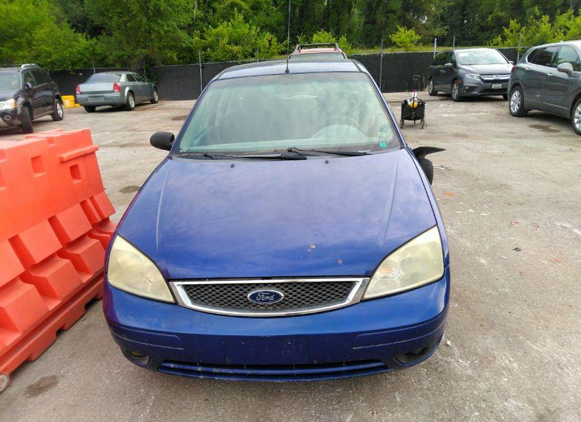 Photo 6 of 2005 Ford Focus ZX5 (VIN 3FAFP37N55R151731)