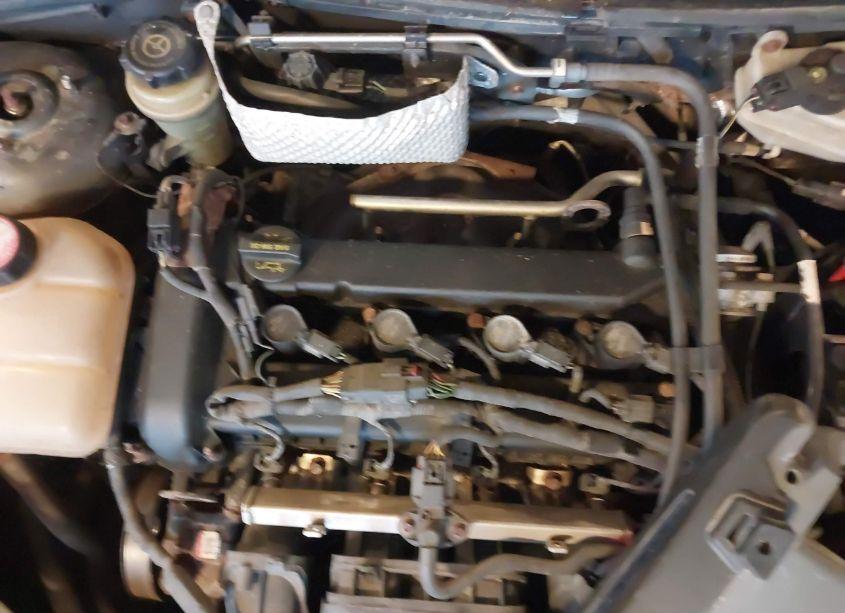 Photo 10 of 2005 Ford Focus ZX5 (VIN 3FAFP37N65R127003)