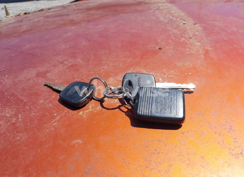 Photo 11 of 2005 Ford Focus ZX5 (VIN 3FAFP37N85R113281)