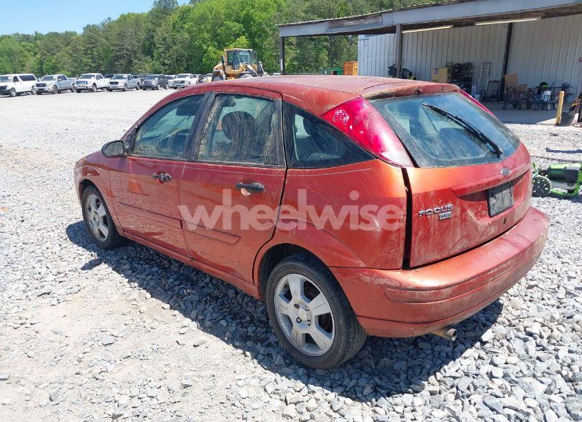 Photo 3 of 2005 Ford Focus ZX5 (VIN 3FAFP37N85R113281)