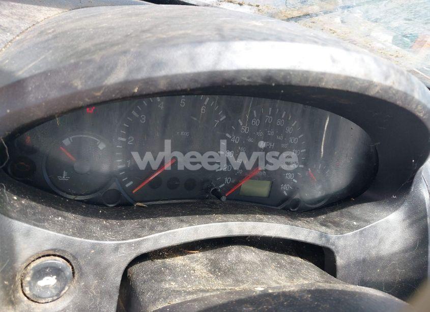 Photo 7 of 2005 Ford Focus ZX5 (VIN 3FAFP37N85R113281)