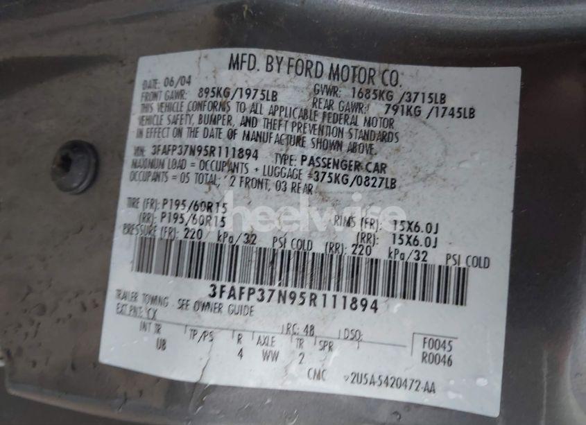 Photo 9 of 2005 Ford Focus ZX5 (VIN 3FAFP37N95R111894)