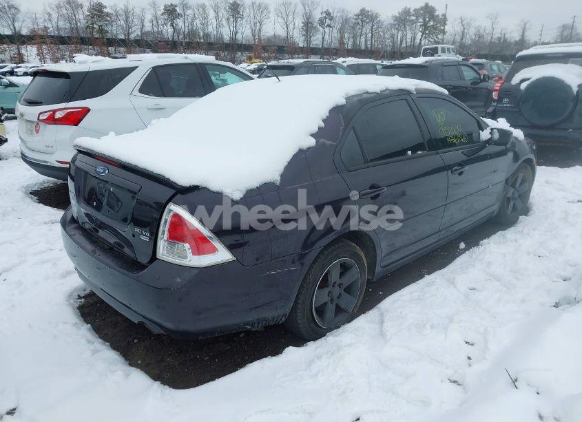 Photo 4 of 2007 Ford Fusion SE (VIN 3FAHP01137R137746)