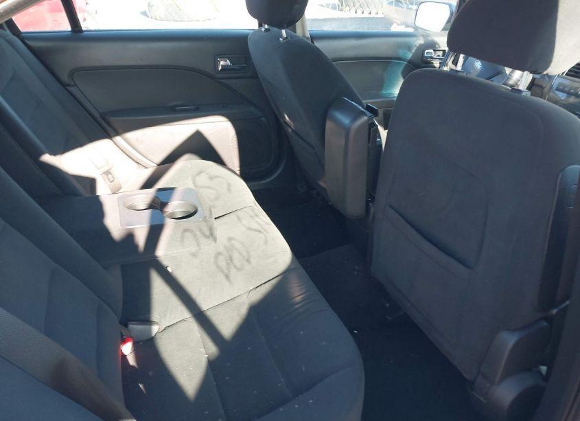 Photo 8 of 2007 Ford Fusion SE (VIN 3FAHP01137R255313)