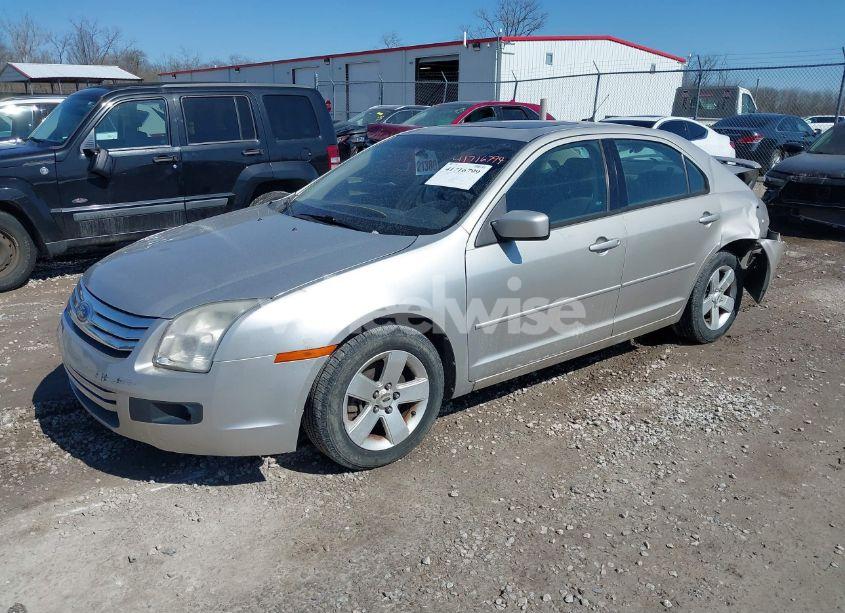 Photo 2 of 2008 Ford Fusion SE (VIN 3FAHP01138R191291)