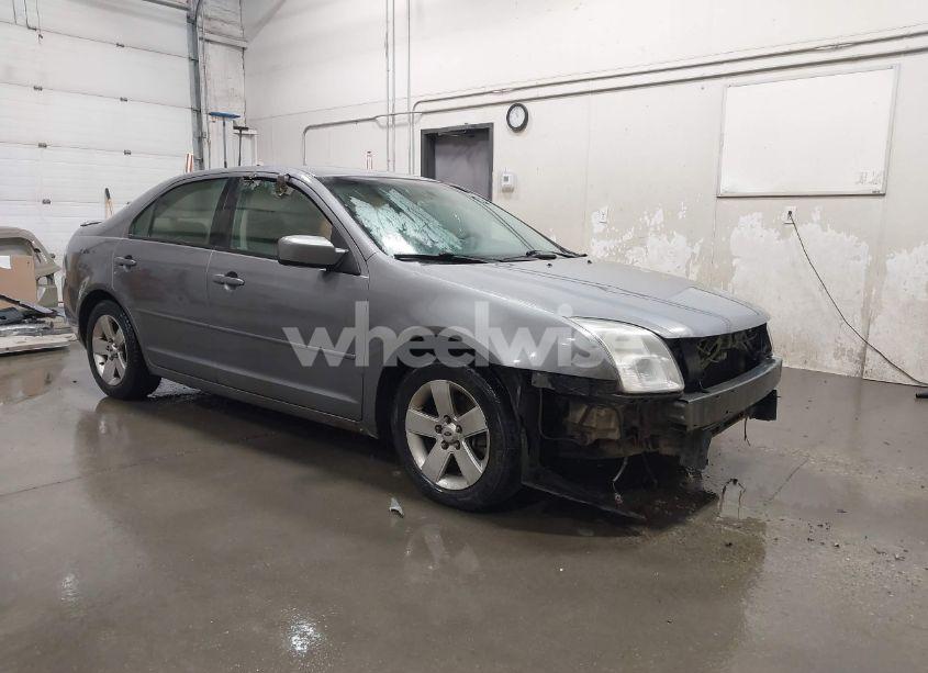 2007 Ford Fusion SE (VIN 3FAHP01147R225172) main photo