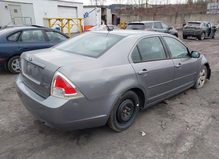 Photo 4 of 2007 Ford Fusion SE (VIN 3FAHP01167R217994)