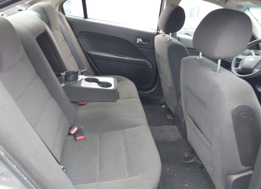 Photo 8 of 2007 Ford Fusion SE (VIN 3FAHP01167R217994)