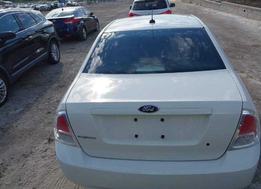 Photo 16 of 2009 Ford Fusion S (VIN 3FAHP06Z19R173842)