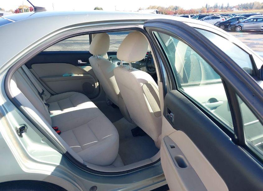 Photo 8 of 2009 Ford Fusion S (VIN 3FAHP06Z49R186827)