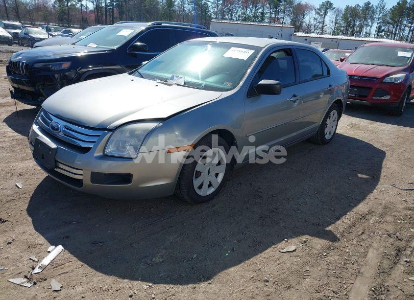 Photo 2 of 2009 Ford Fusion S (VIN 3FAHP06Z49R204565)