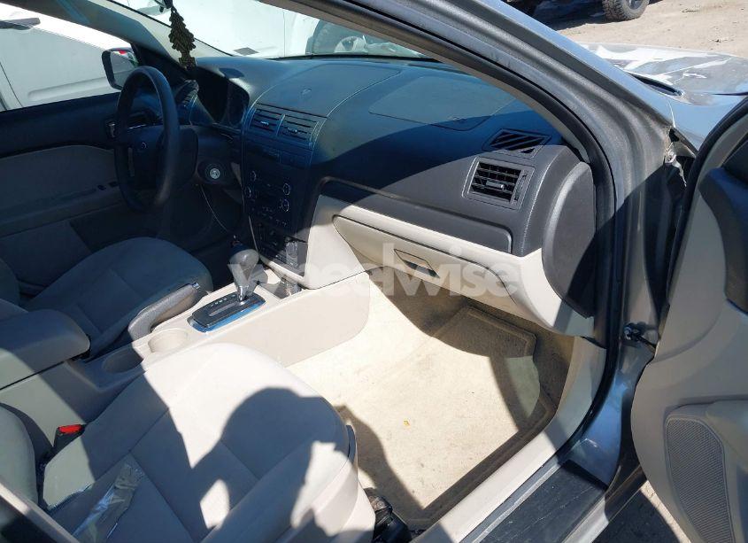 Photo 5 of 2009 Ford Fusion S (VIN 3FAHP06Z49R204565)