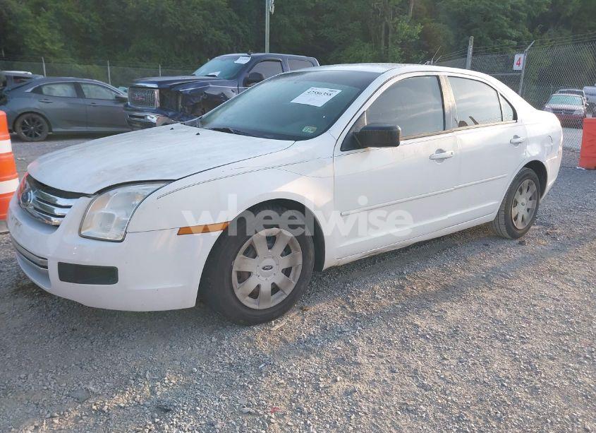 Photo 2 of 2007 Ford Fusion S (VIN 3FAHP06Z67R132037)