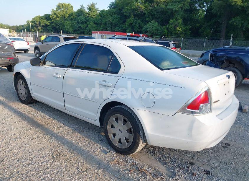Photo 3 of 2007 Ford Fusion S (VIN 3FAHP06Z67R132037)