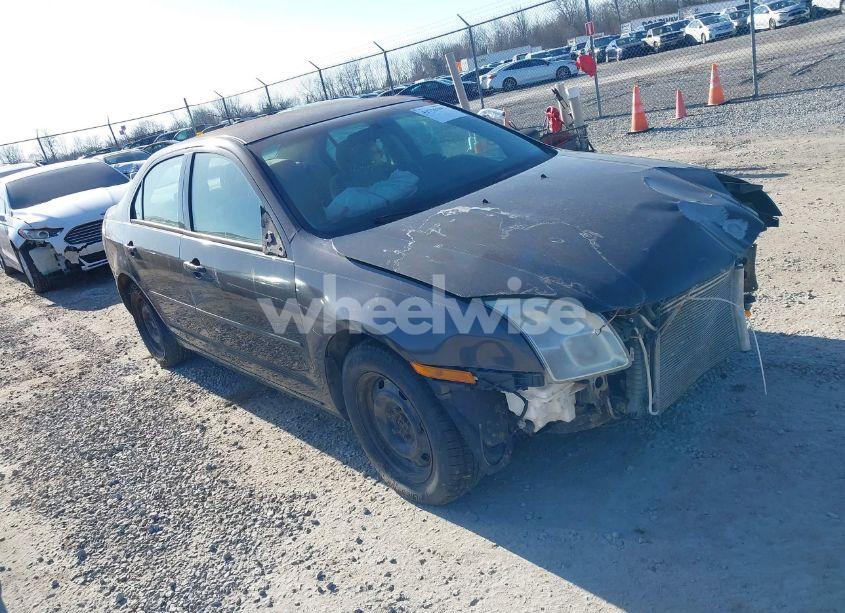 2007 Ford Fusion S (VIN 3FAHP06Z77R267897) main photo