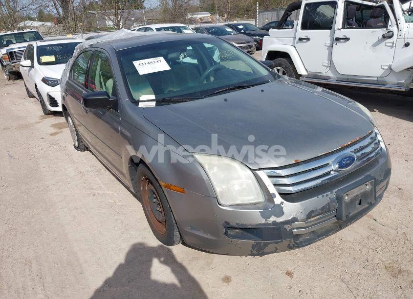 2009 Ford Fusion S (VIN 3FAHP06Z89R143561) main photo