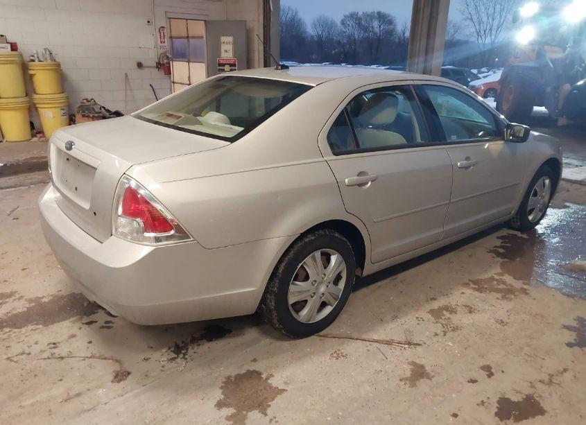 Photo 4 of 2009 Ford Fusion S (VIN 3FAHP06Z89R201992)
