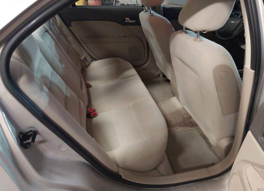 Photo 8 of 2009 Ford Fusion S (VIN 3FAHP06Z89R201992)