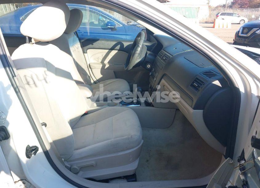 Photo 5 of 2009 Ford Fusion S (VIN 3FAHP06ZX9R208345)