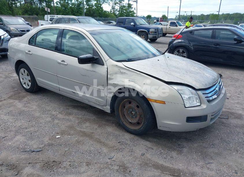 2009 Ford Fusion S (VIN 3FAHP06ZX9R213951) main photo