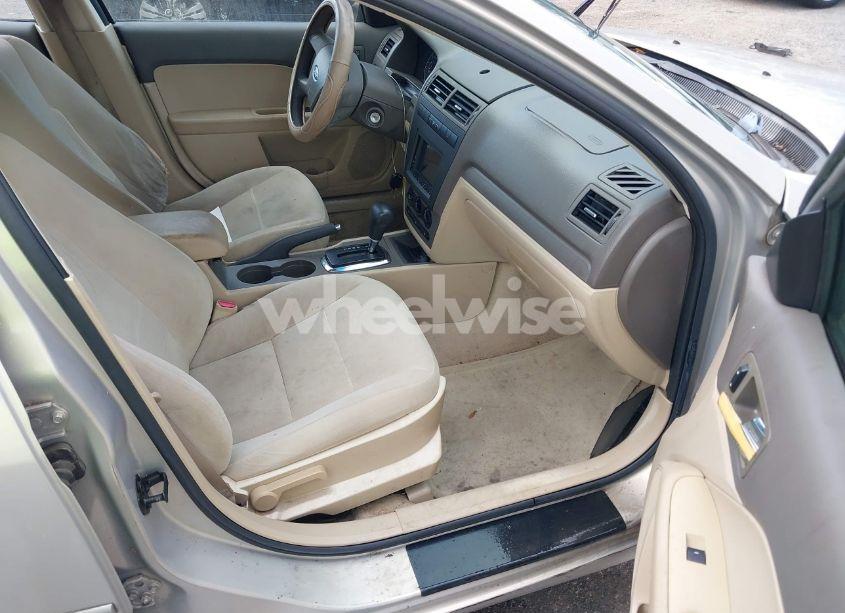 Photo 5 of 2009 Ford Fusion S (VIN 3FAHP06ZX9R213951)