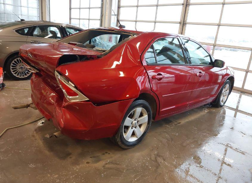 Photo 4 of 2007 Ford Fusion SE (VIN 3FAHP07107R173112)