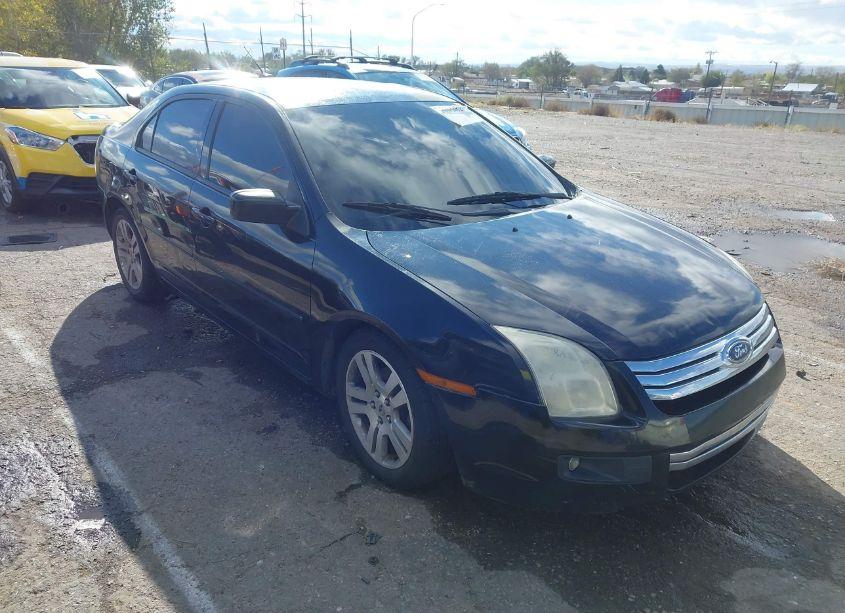 2007 Ford Fusion SE (VIN 3FAHP07107R220297) main photo