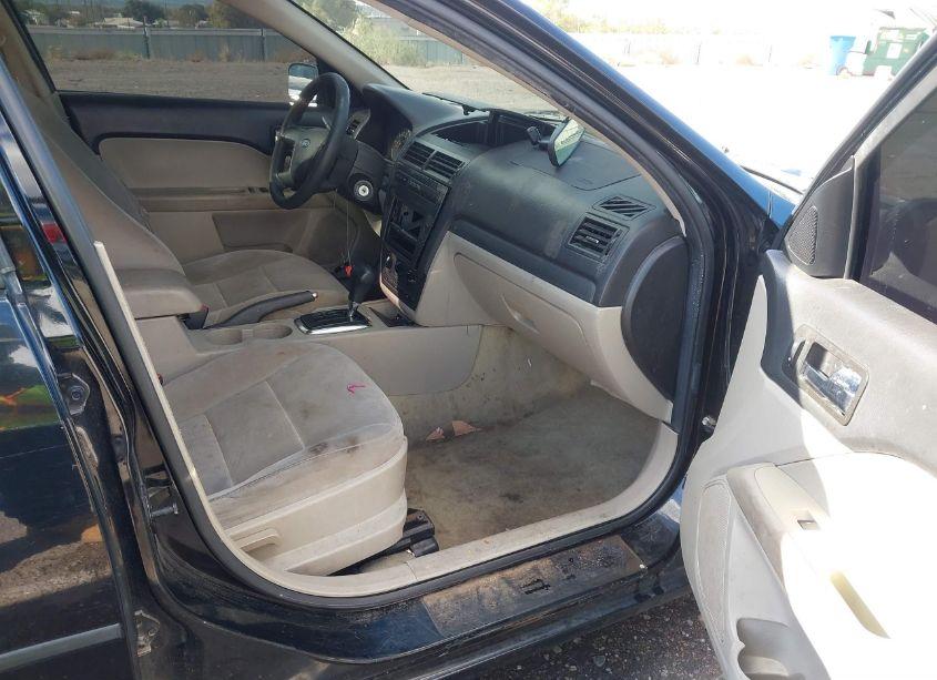 Photo 5 of 2007 Ford Fusion SE (VIN 3FAHP07107R220297)