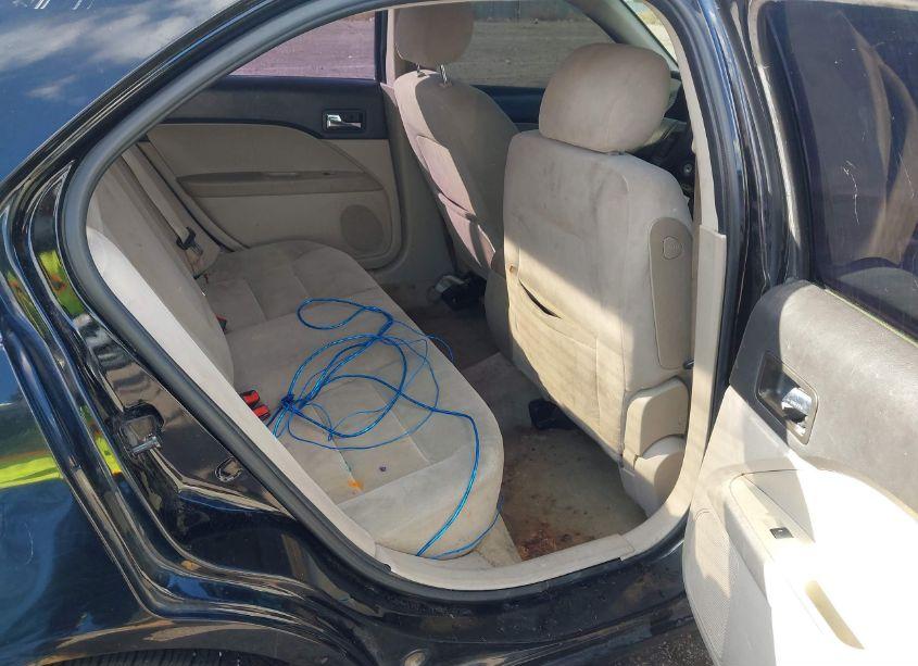 Photo 8 of 2007 Ford Fusion SE (VIN 3FAHP07107R220297)
